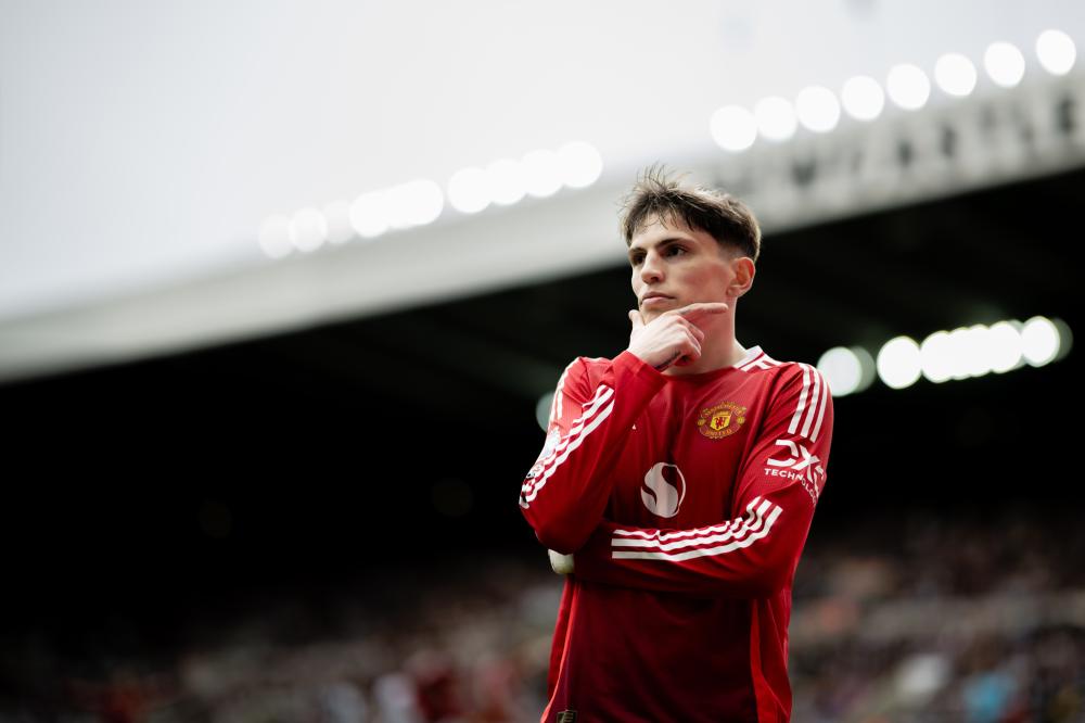 官宣指日可 官宣指日可